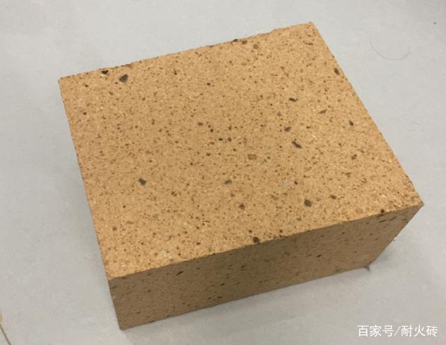 耐火砖的主要成分与性质解析